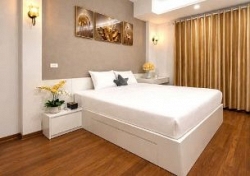 Chính chủ cho thuê nhà nguyên căn 3 tầng full nội thất hiện đại, gần hồ Tây